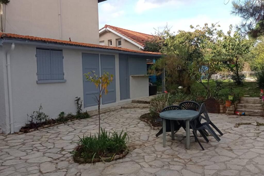 Appart Independant, 1 Lit Deux Personnes Et 1 Appoint Piscine Jardin Direct Gare Aeroport Et Jardin Toulouse Exterior photo